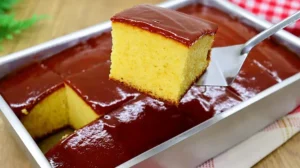 Bolo de Fubá com Goiabada