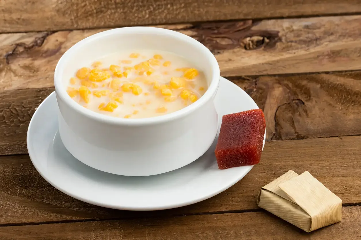 Comidas Típicas de São João: Receita de Canjica Cremosa com Leite Condensado