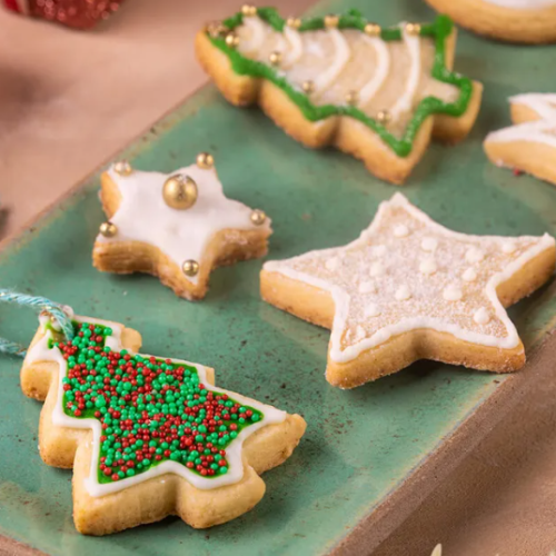 Biscoito natalino amanteigado e decorado